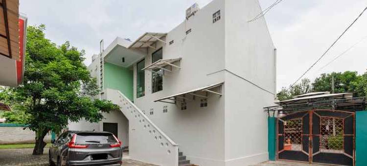 红多兹酒店@贝克西甘榜萨瓦贾蒂穆尔尼(RedDoorz Syariah @ Kampung Sawah Jatimurni Bekasi)图片