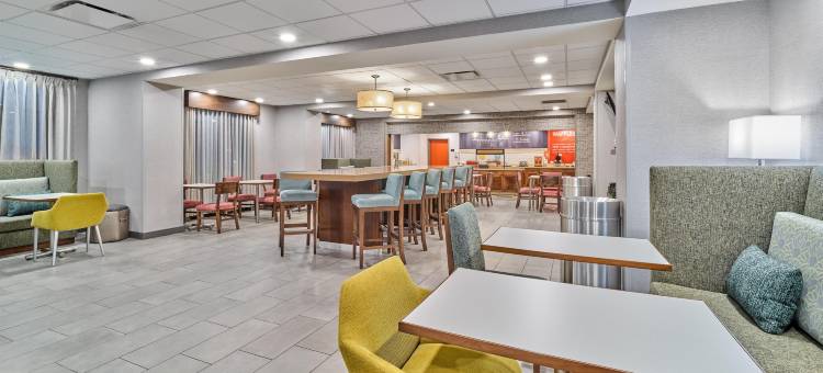 奥马哈市中心阿克萨本区欢朋酒店(Hampton Inn Omaha/Midtown (Aksarben Area))图片