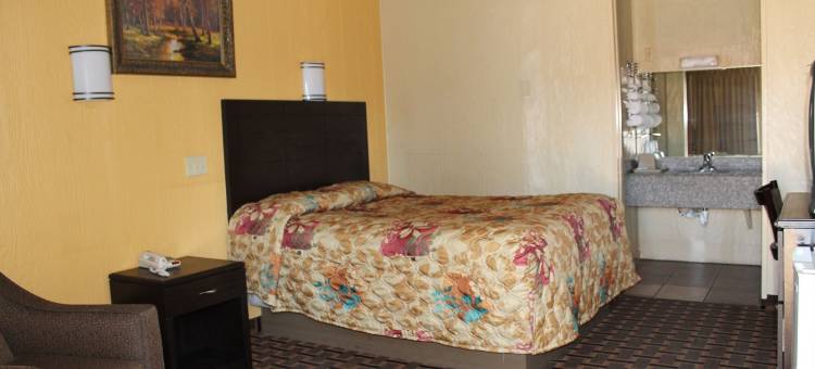 布罗肯鲍查尔斯韦斯利汽车旅馆(Charles Wesley Motor Lodge Downtown Broken Bow- Hochatown)图片