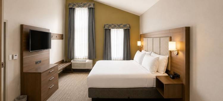 Holiday Inn Express 达勒姆 - UNH(Holiday Inn Express DURHAM - (UNH) by IHG)图片