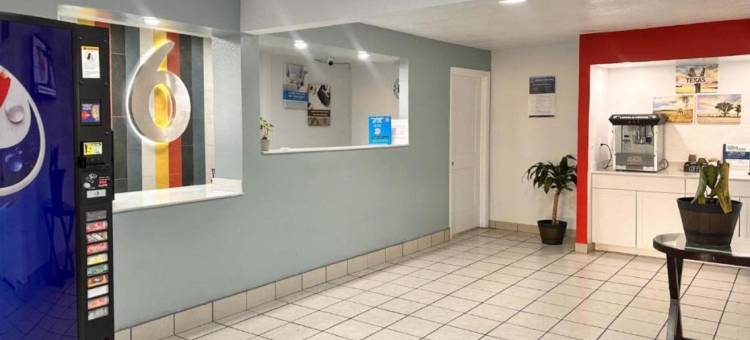 Motel 6 博格，TX - 繁华之城(Motel 6 Borger, TX – Boom Town)图片