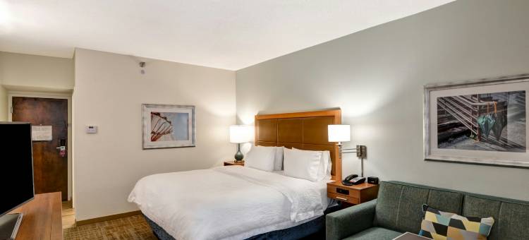 州立学院欢朋酒店(Hampton Inn State College)图片