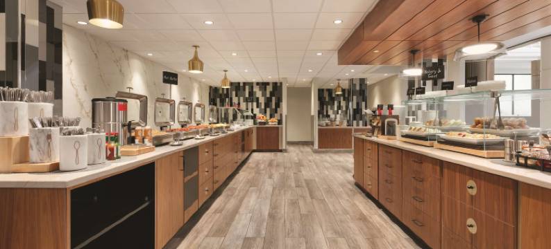 里士满希尔顿安泊酒店(Embassy Suites by Hilton Richmond)图片