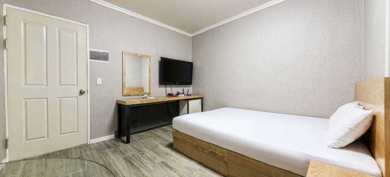 张城休(Hyumotel)图片