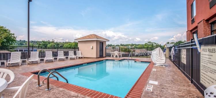 佩勒姆胡佛I-65号舒适套房酒店(Comfort Suites Pelham Hoover I-65)图片