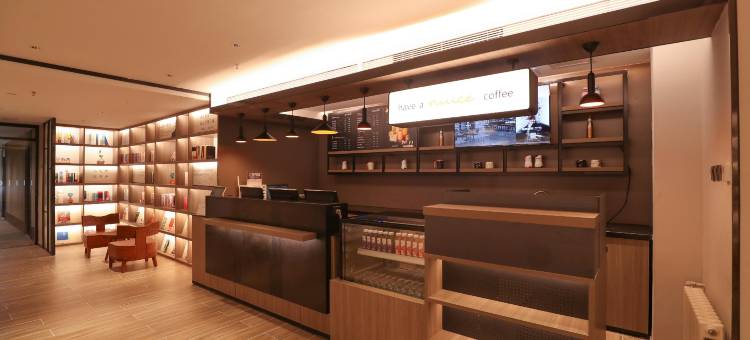 速8优选酒店(北京丰台火车站北大地公交站店)图片