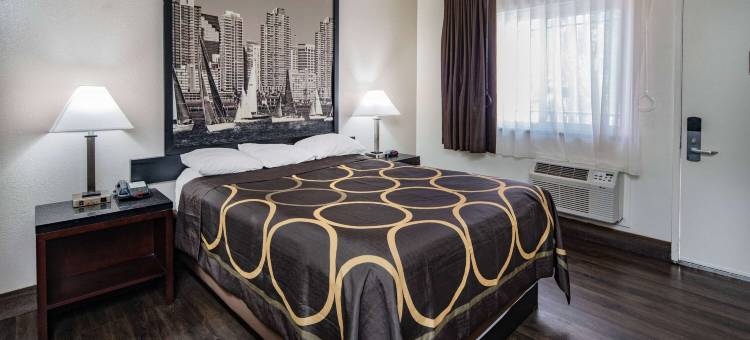 圣迭戈环球速8酒店(Super 8 by Wyndham San Diego Hotel Circle)图片