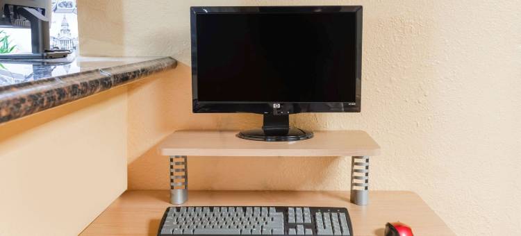 杰克逊维尔速8酒店(Super 8 by Wyndham Jacksonville)图片