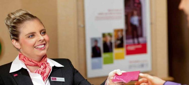 格洛斯特波顿大厅美居酒店(Mercure Gloucester Bowden Hall Hotel)图片