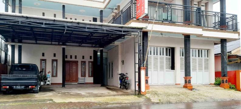 RedDoorz Syariah Near Komplek Candi Arjuna Dieng 2图片