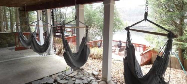 Catskills Lakefront Escape with Hot Tub图片