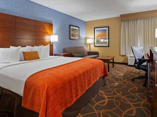 弗雷斯诺机场贝斯特韦斯特优质酒店