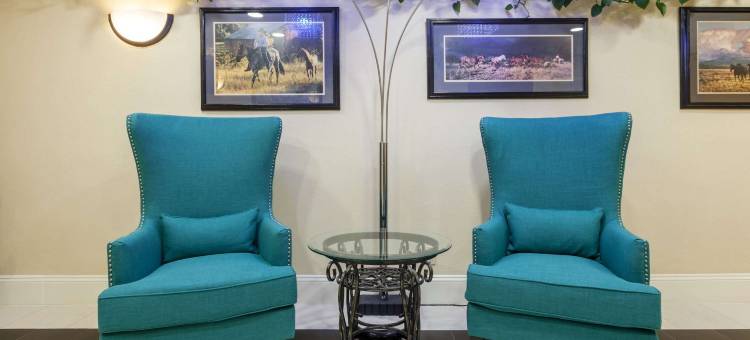 苏尔胡尔温德姆速8酒店(Super 8 by Wyndham Sulphur)图片