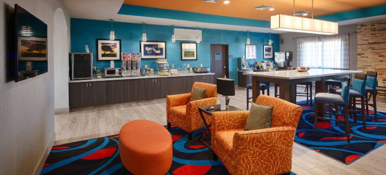 隆斯达城贝斯特韦斯特优质套房酒店(Best Western Plus Lonestar Inn  Suites)图片