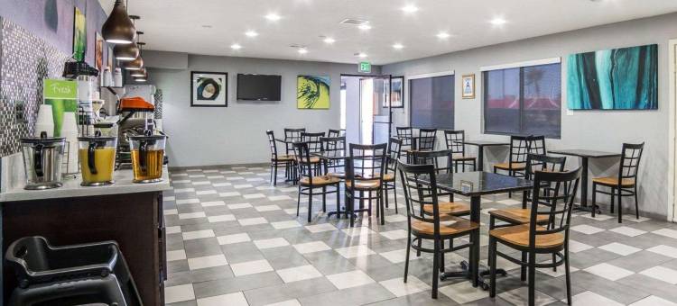 针城罗德威酒店及套房(Rodeway Inn & Suites)图片