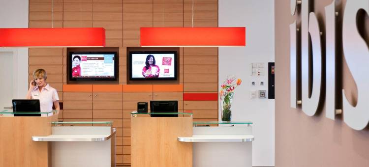 宜必思德雷蒙德尔斯伯格酒店(Ibis Delémont Delsberg)图片