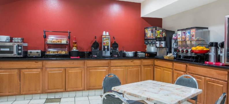 圣迭戈机场华美达酒店(Ramada by Wyndham San Diego Airport)图片