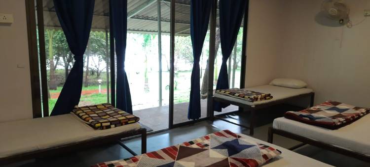 滨水码头酒店(The Waterfront Kolad)图片