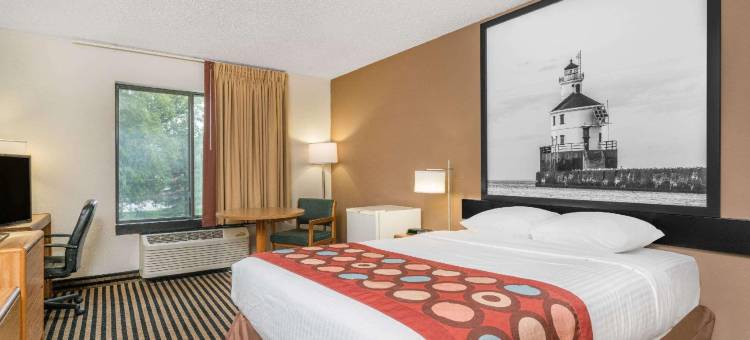 沃索速8酒店(Super 8 by Wyndham Wausau)图片