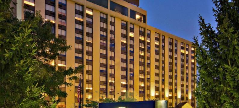 希尔顿哈斯布鲁克高地-梅多兰兹酒店(Hilton Hasbrouck Heights-Meadowlands)图片