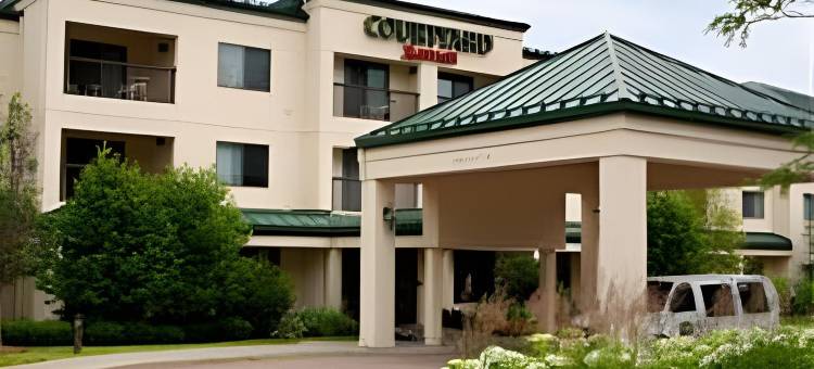 伯灵顿威利斯顿万怡酒店(Courtyard Burlington Williston)图片