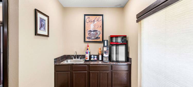 特克萨卡纳I-30伊克诺旅馆(Econo Lodge Texarkana I-30)图片