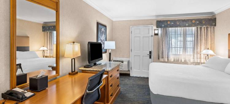 大学旅舍贝斯特韦斯特酒店(Best Western University Lodge)图片