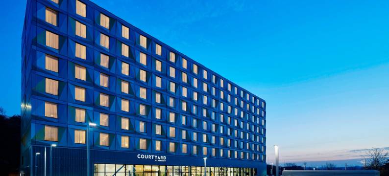 鲁顿机场万怡酒店(Courtyard Luton Airport)图片