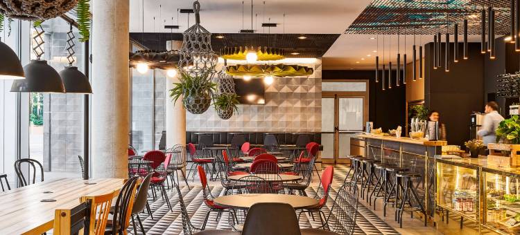 宜必思巴塞罗那广场 Glories 22 酒店(Ibis Barcelona Plaza Glories 22)图片