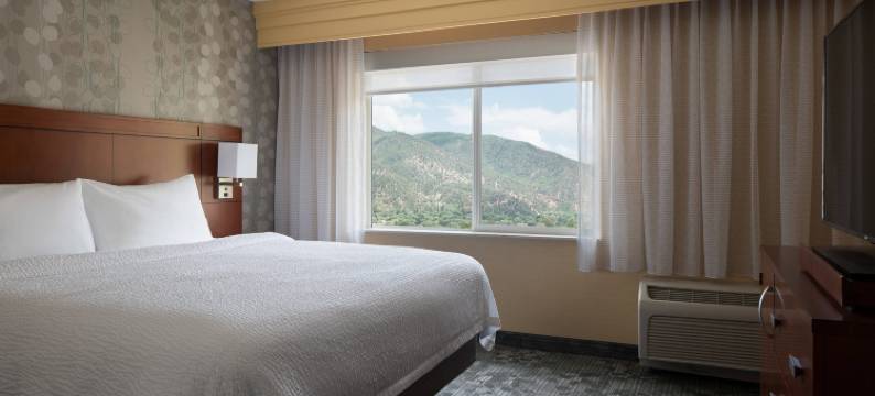 格伦伍德温泉万怡酒店(Courtyard Glenwood Springs)图片