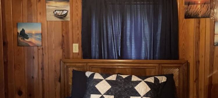 舒适温馨距瓦希塔湖北端仅数分钟的度假木屋.(“Comfy Cozy Rental Cabin” Just Minutes from the North End of Lake Quachita.)图片