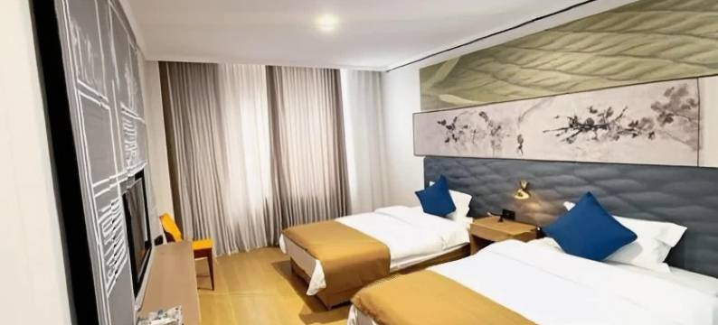 Coloroom景湖酒店(润泉湖公园店)图片