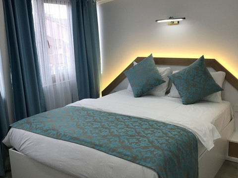 森图克勒套房酒店