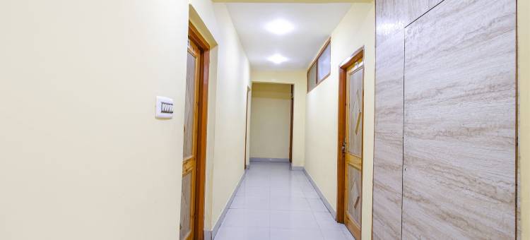 Fabhotel豪华舒适酒店(FabHotel Grand Comforts)图片