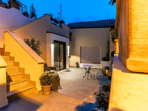 德古利亚魅力与放松酒店