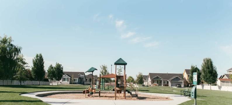 Hot Tub and Community Pool Access - Modern Family Retreat图片