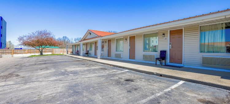 OYO Hwy 40 里奇蒙的舒适花园旅馆(Cozy Garden Inn by OYO Hwy 40 Richmond)图片