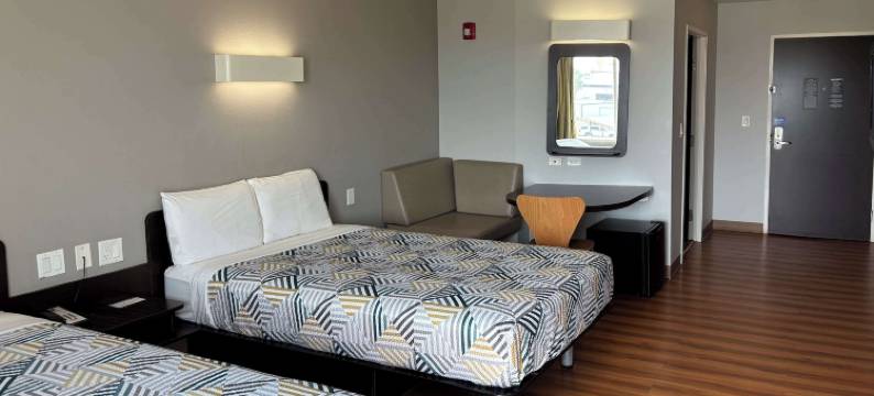 德克萨斯韦斯拉科 6 号汽车旅馆(Motel 6 Weslaco, TX)图片