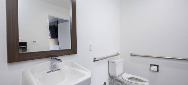 温德姆戴斯酒店-阿罗约格兰德/皮斯莫海滩(Days Inn by Wyndham Arroyo Grande/Pismo Beach)图片