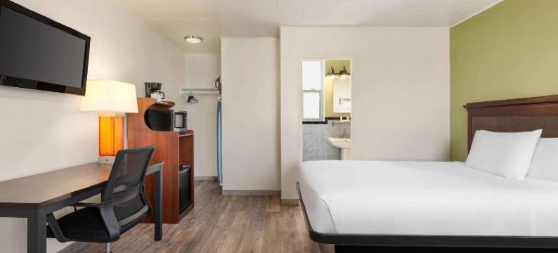 布雷格堡呗盟酒店(Baymont by Wyndham Fort Bragg)图片