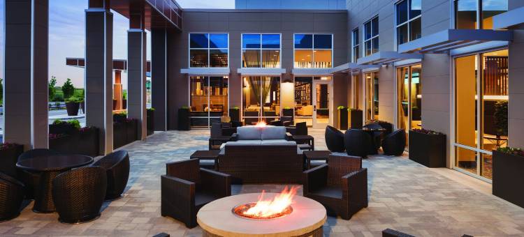 诺布尔斯维尔印第安纳波利斯希尔顿大使套房酒店及会议中心(Embassy Suites by Hilton Noblesville Indianapolis Conference Center)图片