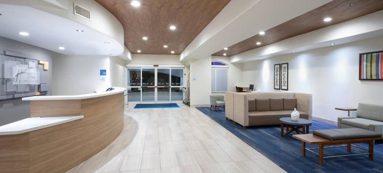 智选假日套房酒店乔奇拉东北(Holiday Inn Express & Suites Chowchilla - Yosemite PK Area)图片