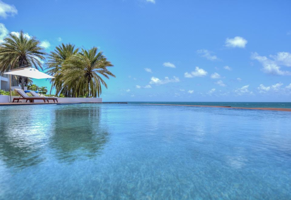 Hodges Bay Resort & SpaHotel Overview