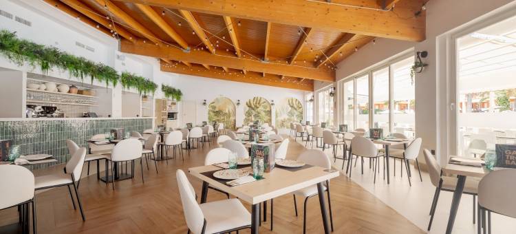 圣佩特里依路尼恩公寓酒店(Ilunion Sancti Petri)图片