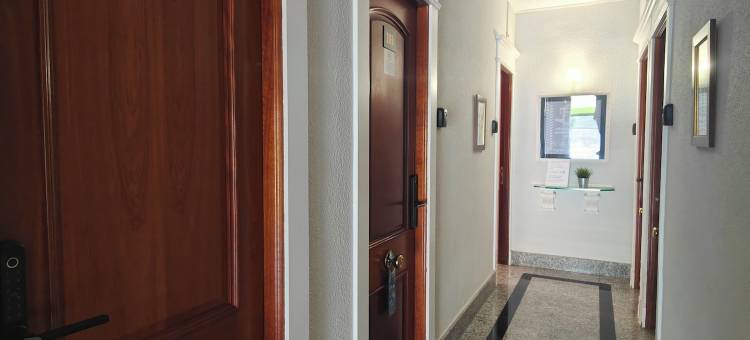 OYO唐坎迪多酒店(Hotel Don Cándido)图片