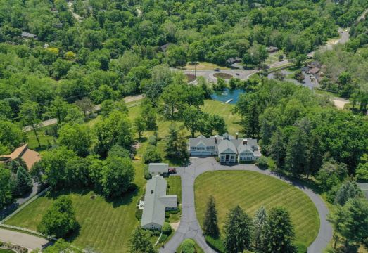'The Windmill House' w/ Pond: 9 Mi to Dayton! Hotel Overview