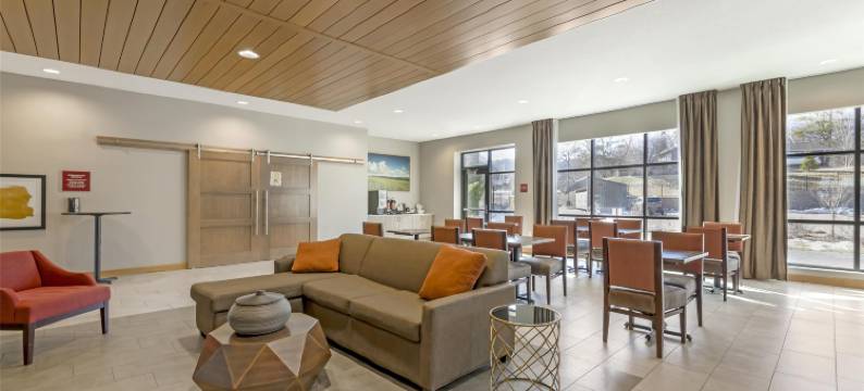 拉克雷森特中央贝斯特韦斯特优质酒店(Best Western Plus at la Crescent Event Center)图片