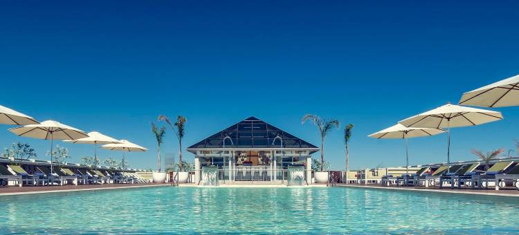 圣塔罗沙拉庞帕美居酒店(Mercure Santa Rosa la Pampa)图片