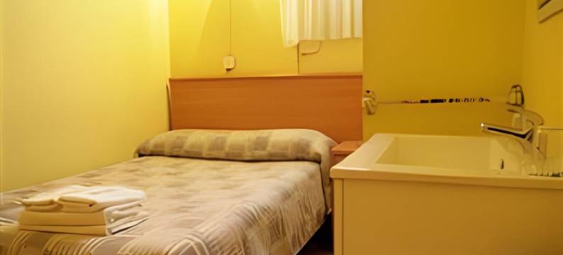 德尔福宿舍酒店(Hostal Delfos)图片