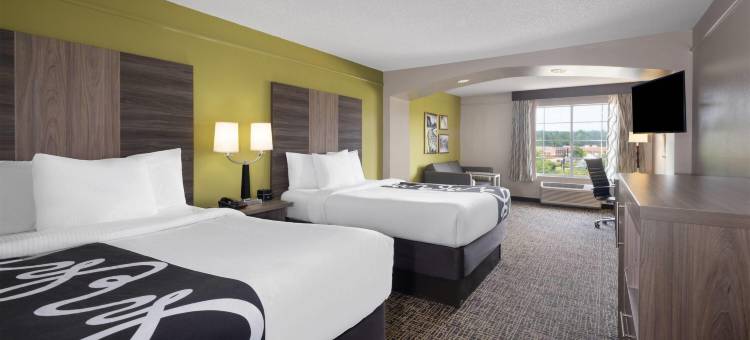 亚特兰大斯托克布里奇拉昆塔温德姆套房酒店(La Quinta Inn & Suites by Wyndham Atlanta Stockbridge)图片